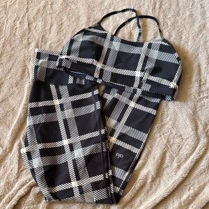 Like New Alo Yoga airlift SET